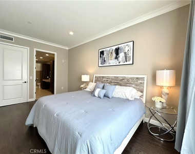 342 Myrtle - Photo Thumbnail 22