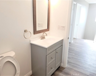 4240 Eugene St - Photo Thumbnail 16