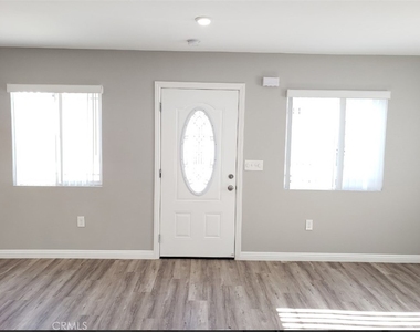 4240 Eugene St - Photo Thumbnail 2