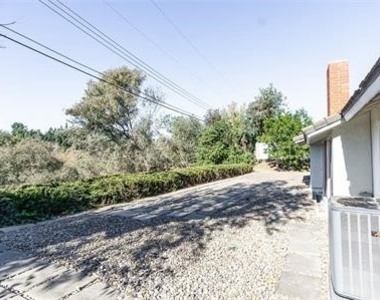 2921 Juanita Place - Photo Thumbnail 26