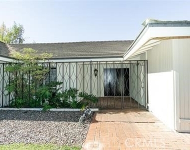 2921 Juanita Place - Photo Thumbnail 1