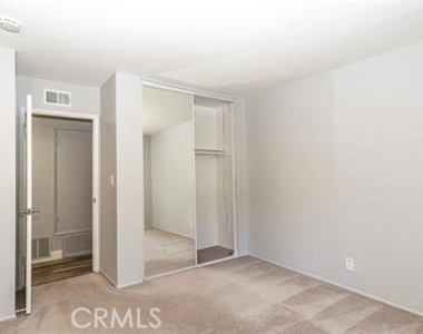 2921 Juanita Place - Photo Thumbnail 18