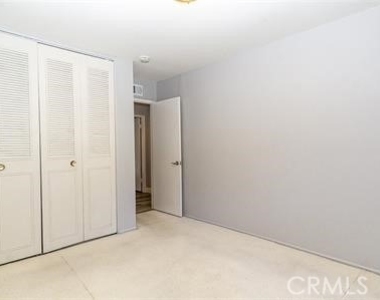 2921 Juanita Place - Photo Thumbnail 16