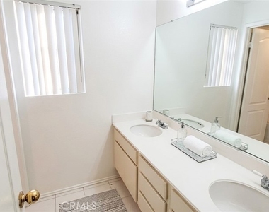 5610 Rostrata Avenue - Photo Thumbnail 26