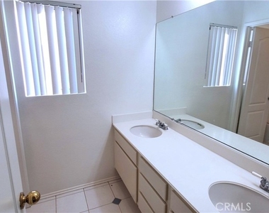 5610 Rostrata Avenue - Photo Thumbnail 27