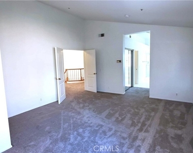 5610 Rostrata Avenue - Photo Thumbnail 17