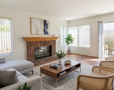 5610 Rostrata Avenue - Photo Thumbnail 10