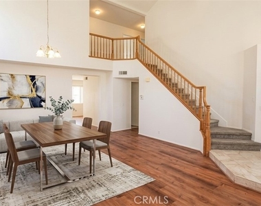 5610 Rostrata Avenue - Photo Thumbnail 4