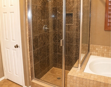 213 Lonetree - Photo Thumbnail 18