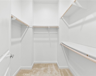 604 White Oaks - Photo Thumbnail 17