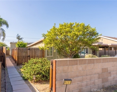 9111 Bluford Avenue - Photo Thumbnail 2