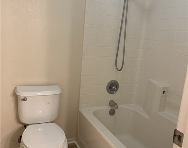 6515 Chapman Drive - Photo Thumbnail 14