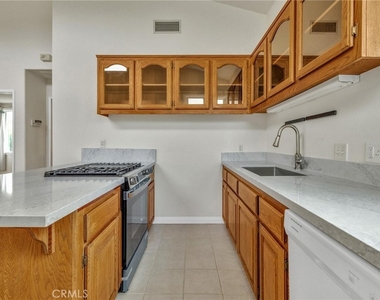 1410 Peppertree - Photo Thumbnail 7