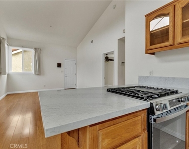1410 Peppertree - Photo Thumbnail 8