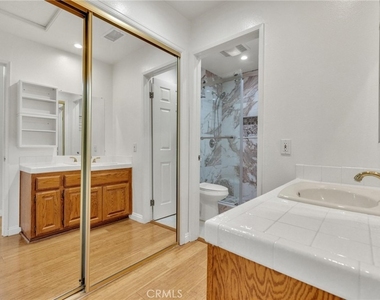 1410 Peppertree - Photo Thumbnail 16