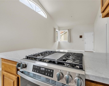 1410 Peppertree - Photo Thumbnail 9