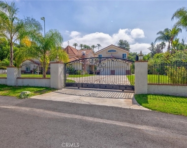 1410 Peppertree - Photo Thumbnail 28