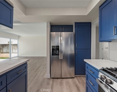 845 2nd Street - Photo Thumbnail 6
