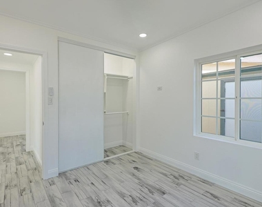 1925 Prospect St - Photo Thumbnail 10