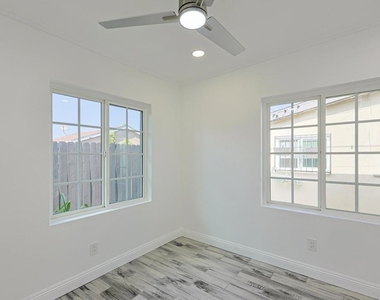 1925 Prospect St - Photo Thumbnail 13
