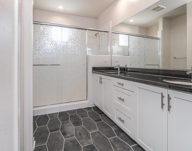 2143 Element Way - Photo Thumbnail 14
