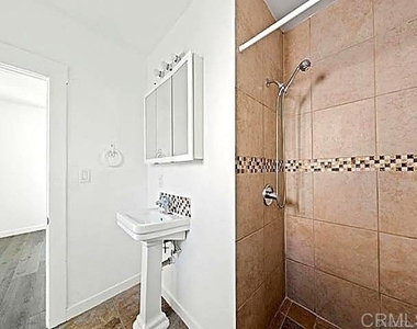 2040 Earl Street - Photo Thumbnail 26
