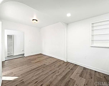 2040 Earl Street - Photo Thumbnail 13