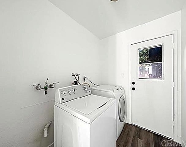 2040 Earl Street - Photo Thumbnail 23
