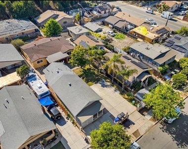 3813 Birch - Photo Thumbnail 1