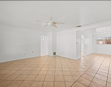 3813 Birch - Photo Thumbnail 3