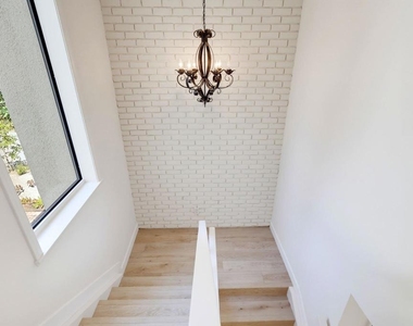 2714 Claray Drive - Photo Thumbnail 21