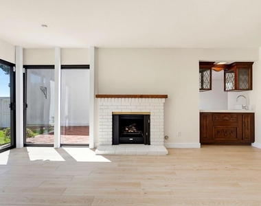 2714 Claray Drive - Photo Thumbnail 8