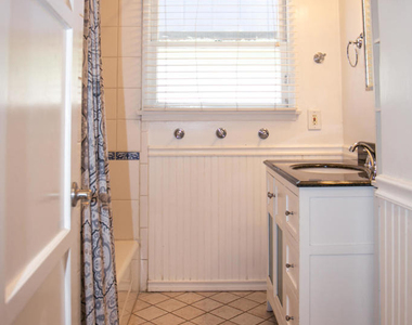7601 Flight Avenue - Photo Thumbnail 17