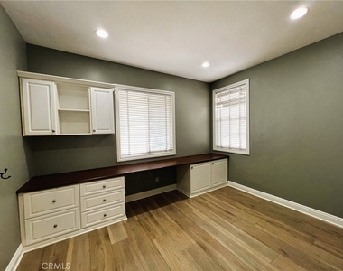 50 Lyon Ridge - Photo Thumbnail 1