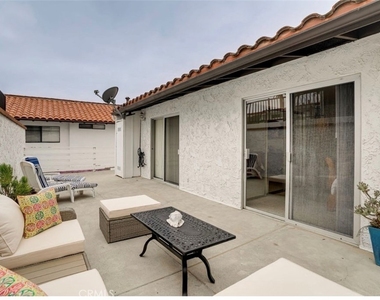 517 Monterey Lane - Photo Thumbnail 31