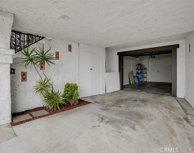 517 Monterey Lane - Photo Thumbnail 33