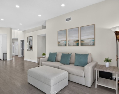 45 Shearwater Place - Photo Thumbnail 12