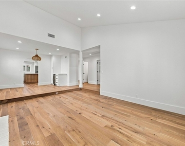3263 Turlock - Photo Thumbnail 7