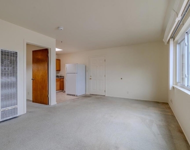 15 Santa Maria Avenue - Photo Thumbnail 4