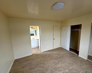 487 Larson Court - Photo Thumbnail 6
