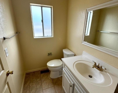 487 Larson Court - Photo Thumbnail 17