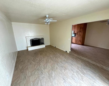 487 Larson Court - Photo Thumbnail 4