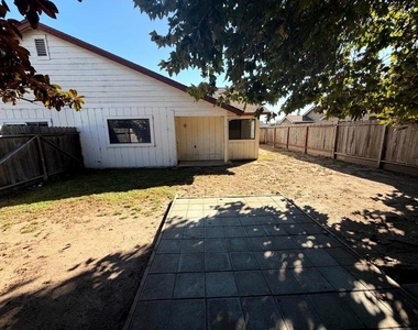 51 Julia Avenue - Photo Thumbnail 1