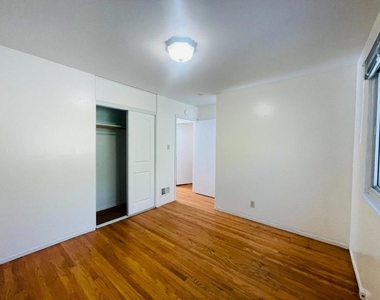 4250 Callan Boulevard - Photo Thumbnail 19