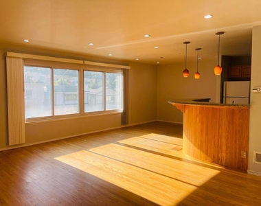 4250 Callan Boulevard - Photo Thumbnail 8