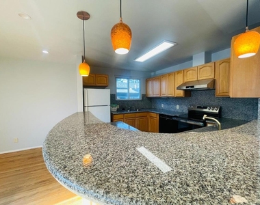 4250 Callan Boulevard - Photo Thumbnail 6