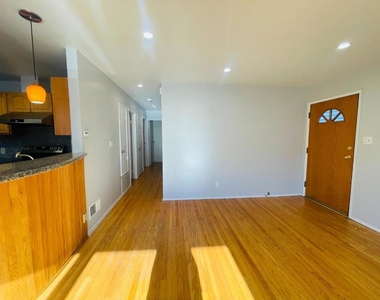 4250 Callan Boulevard - Photo Thumbnail 2