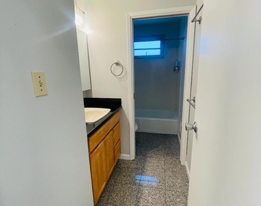 4250 Callan Boulevard - Photo Thumbnail 22