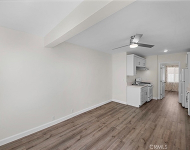 334 N Coast - Photo Thumbnail 6