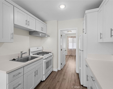334 N Coast - Photo Thumbnail 3